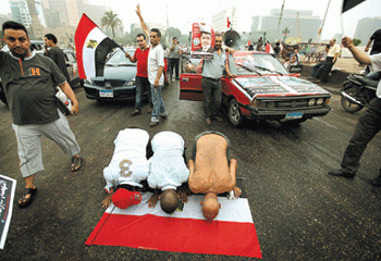 Mursi-sujud syukur pendukung ikhwan-jpeg.image