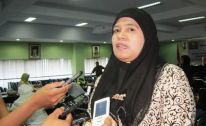 Muslimah-ketua panitia kongres muslimah indonesia-Hj welya_safitri-mui-jpeg.image
